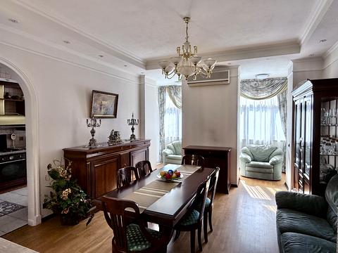 квартира за адресою Шовковична вул., 23