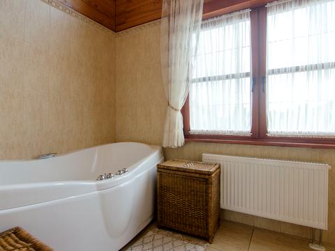 дом по адресу с. Новые безрадичи, Лесная, 99