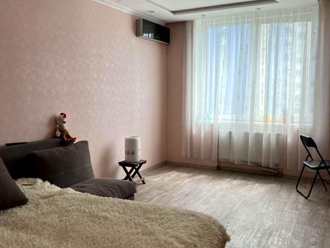 квартира по адресу Академика Глушкова просп., 9-Г