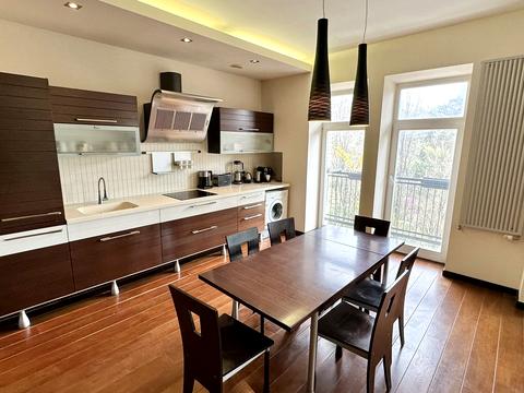 квартира за адресою Назарівська вул. (Вєтрова), 11