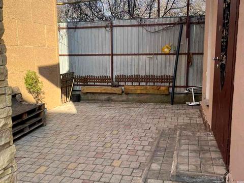 будинок за адресою Садова