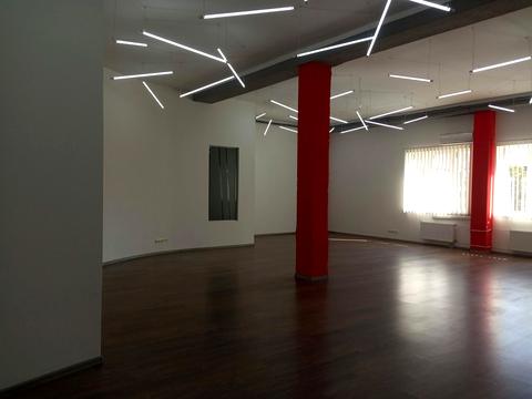 комерційна за адресою Васильківська вул., 30