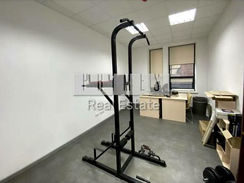 комерційна за адресою Красилівська вул., 5