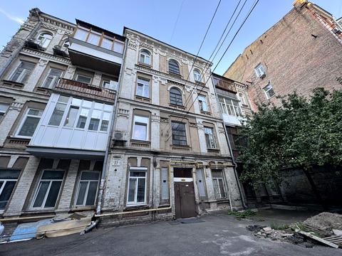 квартира по адресу Межигорская ул., 32