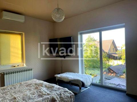 будинок за адресою Центральна вул.