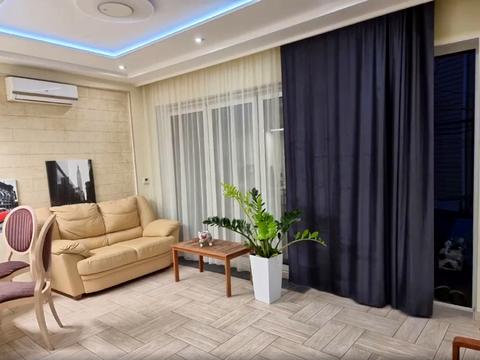 будинок за адресою Новобереговя, 90