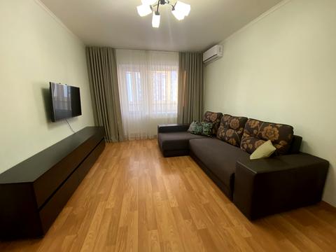 квартира по адресу Миколы Бажана просп., 34