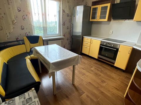 квартира за адресою Науки просп., 60-А