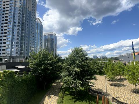 квартира за адресою Дніпровська набережна вул., 14-А