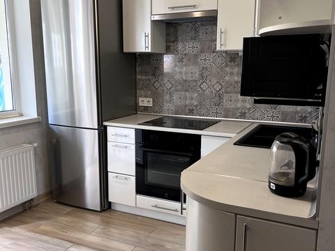 квартира за адресою Сергія Данченка вул., 32