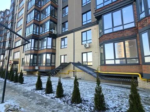 квартира за адресою Домбровського вул., 3