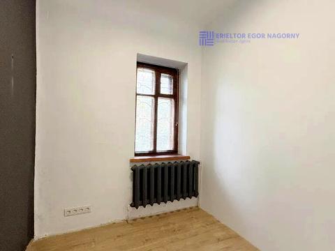 комерційна за адресою Виконкомівська вул., 10