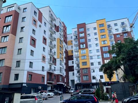 паркомісце за адресою Залізнична, 3