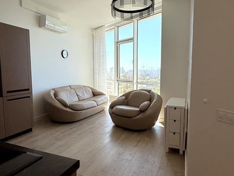 квартира за адресою Італійський бульв., 1В