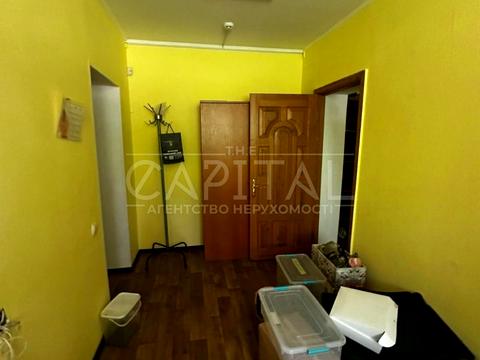 комерційна за адресою Миколи Руденка бульв. (Кольцова), 17