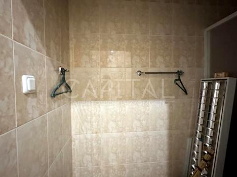 комерційна за адресою Володимира Івасюка просп. (Героїв Сталінграду), 4