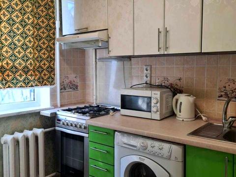 квартира по адресу Космонавтов ул., 12