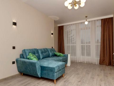 квартира по адресу Буковинська, 33 а