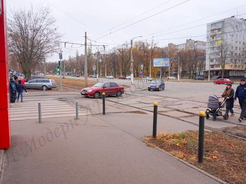 комерційна за адресою Нескорених вул., 15