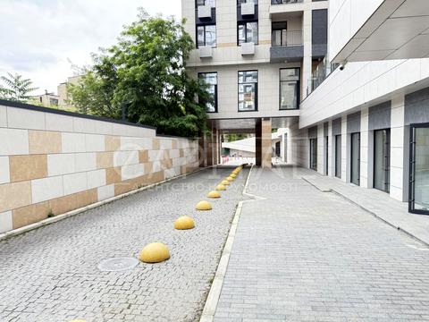 комерційна за адресою Бульварно-Кудрявська вул. (Воровського), 15А