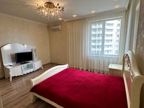 квартира за адресою Середньофонтанська вул., 19-А
