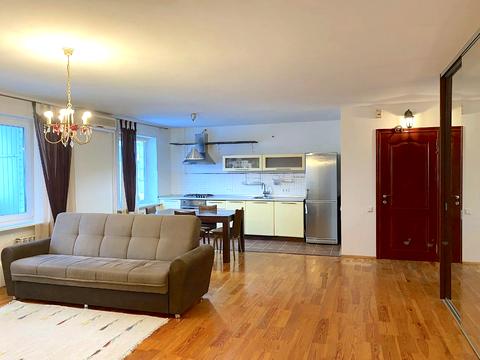 квартира за адресою Прирічна вул., 17-Д