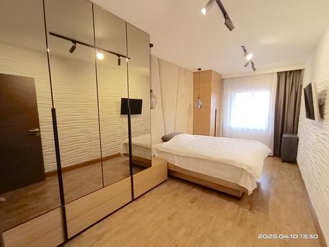 квартира за адресою Вице Адмирала Жукова, 3/7