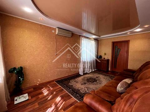 квартира за адресою Покровська вул. (Подбєльського), 42