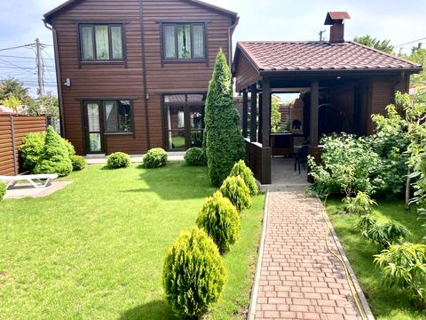 будинок за адресою Набережна вул., 30