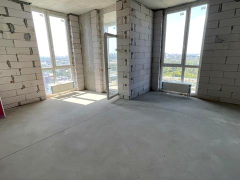 квартира за адресою Салютна вул., 2к21