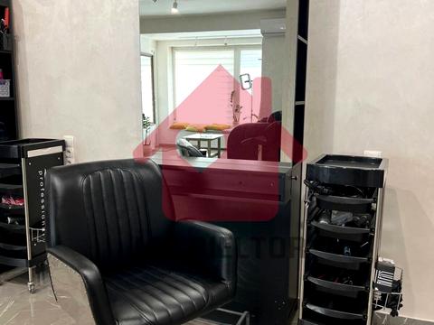 коммерческая по адресу Грушевського, 20