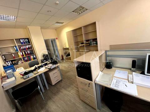 комерційна за адресою Антоновича вул. (Горького), 33в