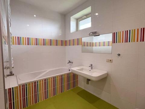 будинок за адресою с. Лісники, Ульяни Громової вул.