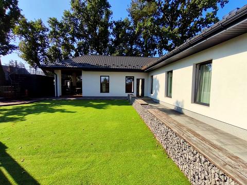 будинок за адресою 10-та Лінія вул.