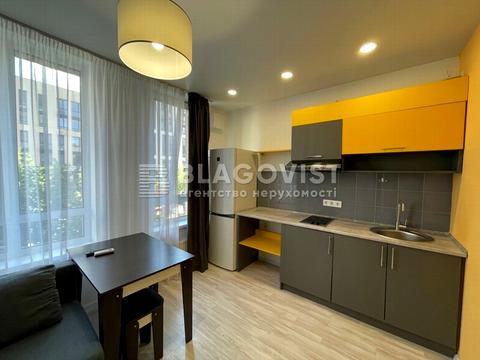 квартира по адресу Салютная ул., 22