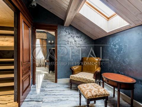 будинок за адресою світанкова, 10