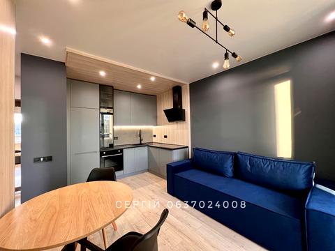 квартира за адресою Київ, Родини Кістяківських вул., 4