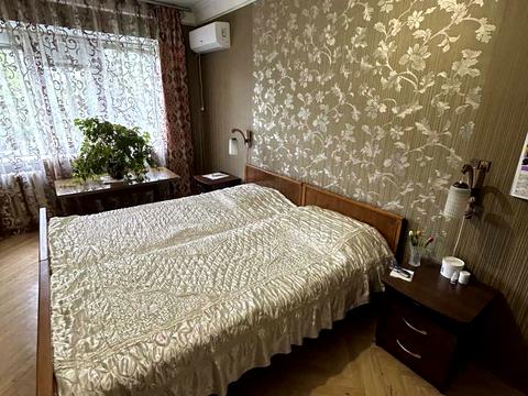 квартира за адресою Азербайджанська вул. (Бакинських Комісарів), 4