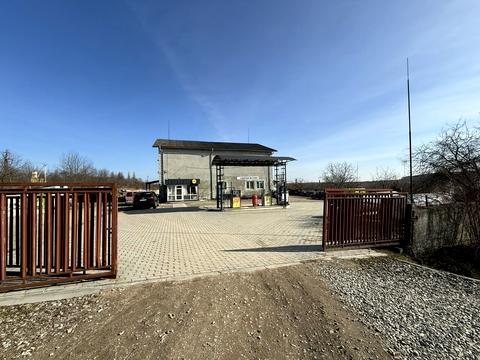 комерційна за адресою Грушевського вул., 63