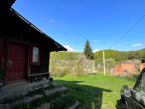 будинок за адресою с. Рокитне, Центральна
