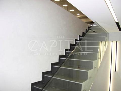 коммерческая по адресу Кропивницкого ул., 10