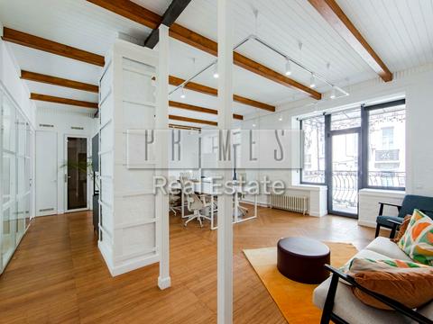 комерційна за адресою Костельна вул., 6