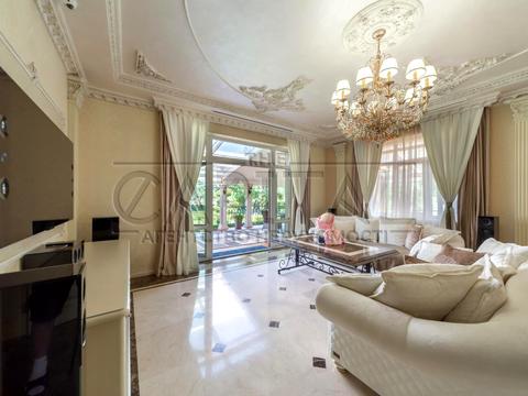 дом по адресу Велика Набережна, 13