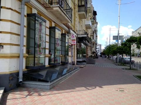 комерційна за адресою Шота Руставелі вул., 43