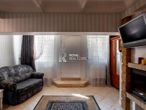 дом по адресу квітнева