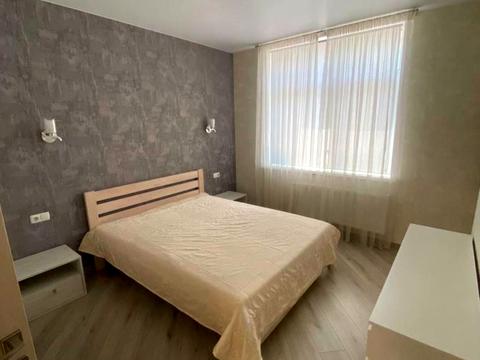 квартира за адресою Анни Ахматової вул., 22