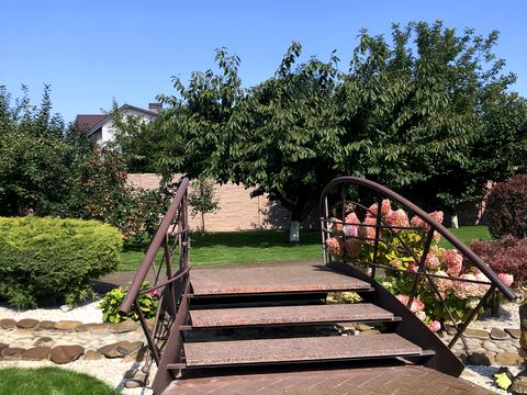 будинок за адресою Грушевського вул.