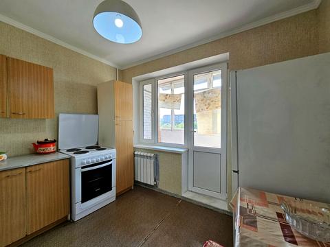 квартира за адресою Зої Гайдай вул., 7