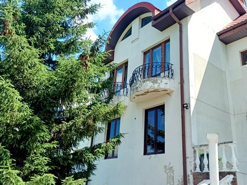 дом по адресу Михаила Грушевского ул.