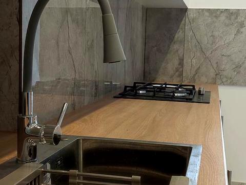 квартира по адресу Единства пл., 21